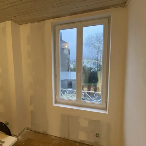 Préparation d'une pièce avant peinture